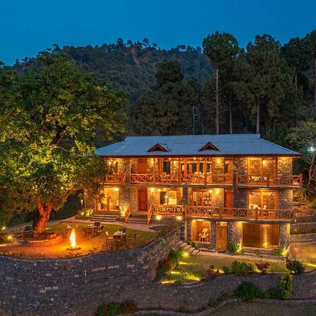 Stayvista At Mountain Mirage 3Br Villa Luxury In Kasauli With Jacuzzi Солан Экстерьер фото