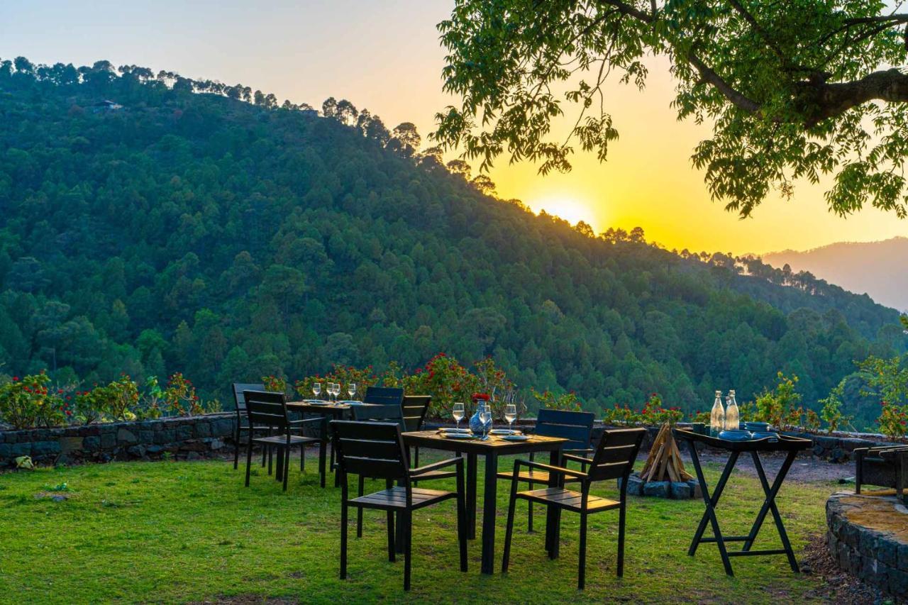 Stayvista At Mountain Mirage 3Br Villa Luxury In Kasauli With Jacuzzi Солан Экстерьер фото