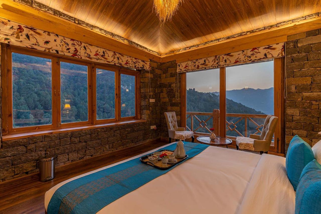 Stayvista At Mountain Mirage 3Br Villa Luxury In Kasauli With Jacuzzi Солан Экстерьер фото