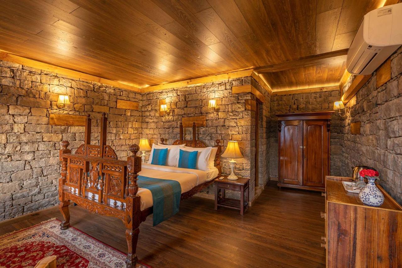 Stayvista At Mountain Mirage 3Br Villa Luxury In Kasauli With Jacuzzi Солан Экстерьер фото