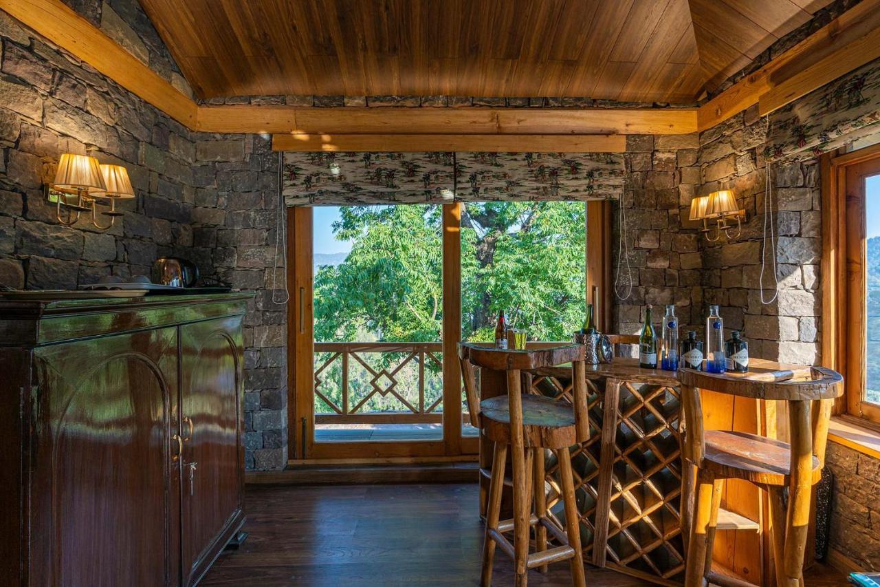 Stayvista At Mountain Mirage 3Br Villa Luxury In Kasauli With Jacuzzi Солан Экстерьер фото